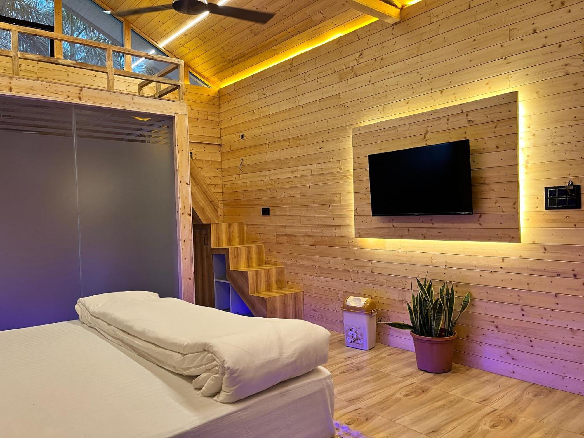 The Urban Escape ,By Saubhagya Mangalam Hotel Bhilai Ngoại thất bức ảnh